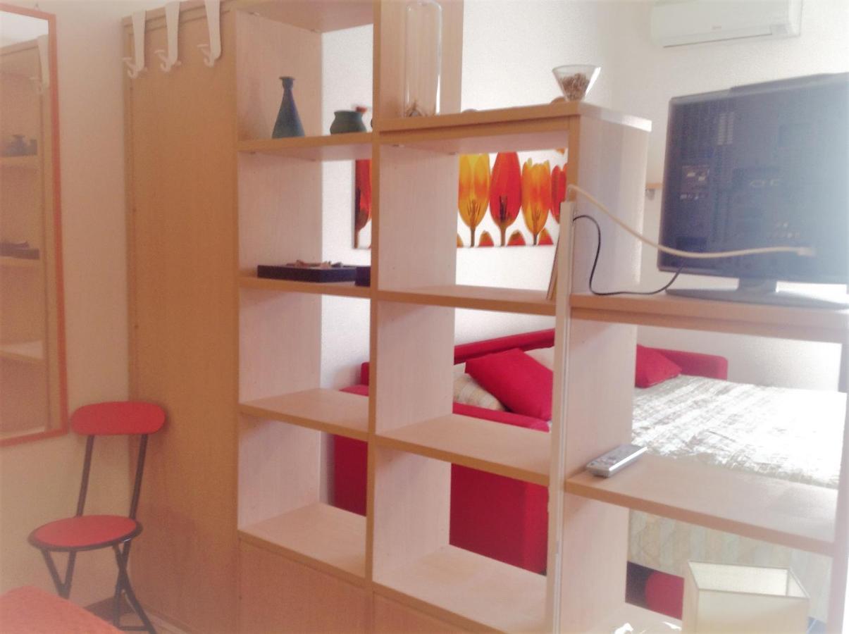Hotel Apartments Villaggio Dei Fiori 4 Stars Luxury - Great Family Resort - Pet Friendly - With Hypermarket - Delivery Restaurant-Pizzeria - Room Breakfast With Supplement - Ultra Fast Wi-Fi - Play Area For Children - Olympic Swimming Pool - Parking Caorle Exterior foto